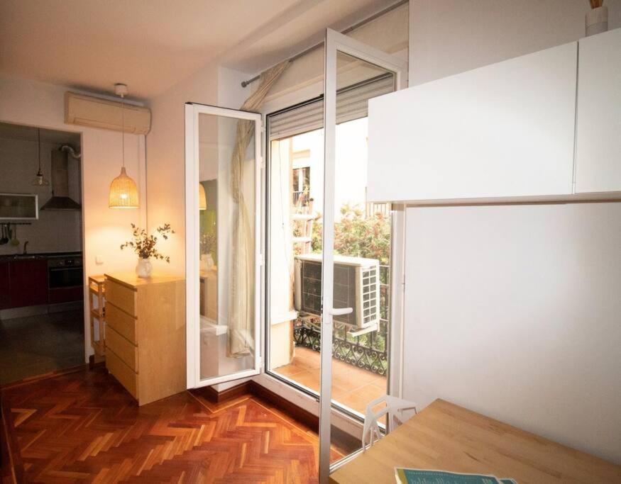 Exclusivo Y Acogedor Apartamento Con Balcon En Chueca, Con Aire Acondicionado Y Calefaccion Madrid Exterior foto